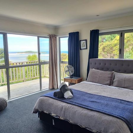 Ferienwohnung Tree House Taieri Mouth Exterior foto
